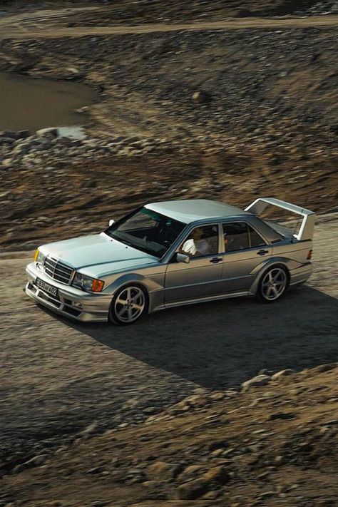 Known for its timeless elegance and engineering excellence, the 190E set new standards in the compact executive car segment during the 1980s and early 1990s. Perfect for enthusiasts and collectors. #mercedes #w201 #190e #mercedesbenz 190 E Mercedes Benz, Mercedes W124 E500, Merc 190e, 1980 Cars, Mercedes 190 Evo, Vintage Mercedes Benz, W201 190e, Forgeline Wheels, Mercedes W201