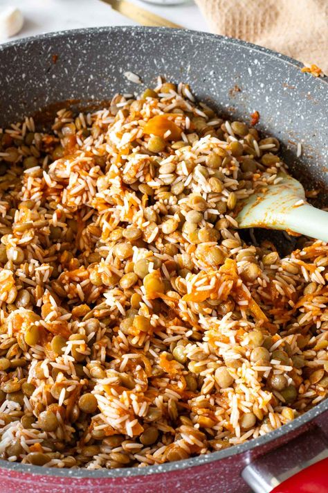 Lentil and Rice Pilaf - Gentle Plate Lentil And Rice, Lentils And Rice, Rice Varieties, Middle Eastern Dishes, Breakfast Salad, Long Grain Rice, Rice Pilaf, Vegetable Puree, Healthy Sides