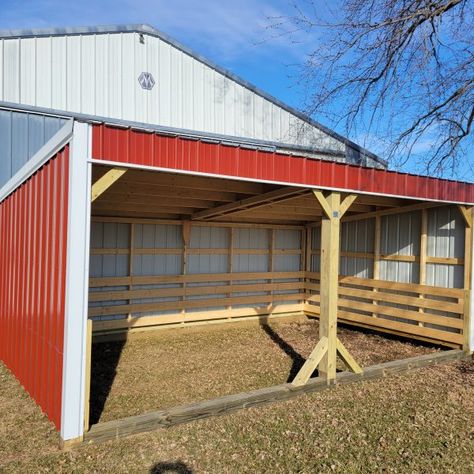 Portable Loafing Sheds | Protect Your Animals | Kauffman's Hay Storage Shed Diy, Hay Shelter, Sheep Shelter, Cottage Garden Sheds, Horse Shed, Red Sheep, Livestock Shelter, Hay Storage, Loafing Shed