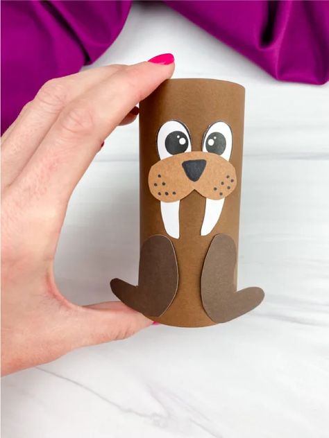 Winter Animal Crafts For Kids, Arctic Animals Crafts, Winter Animal Crafts, Polar Bear Craft, Seal Craft, Toilet Roll Craft, Toilet Paper Crafts, Polar Animals, Winter Craft