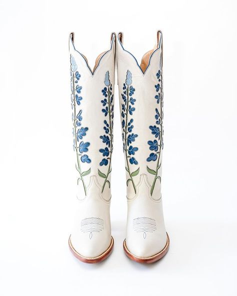 All Posts • Instagram Cute Cowgirl Boots, Cowgirl Vibes, Cowgirl Boot, Country Concert Outfit, Concert Fits, Tall Boot, Shoe Inspo, Aesthetic Shoes, Shoe Closet