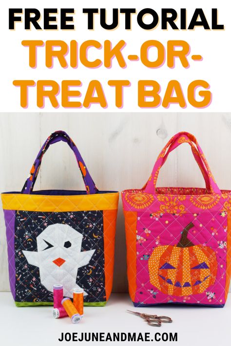 Yes! We have Trick-or-Treat bag FREE Tutorial! Grab your own Halloween quilt bag now! Halloween Sewing Ideas, Halloween Sewing Patterns, Halloween Quilt Patterns, Fall Quilt, Halloween Sewing, Bag Sewing Pattern, Halloween Treat Bags, Halloween Quilts, Summer Quilts