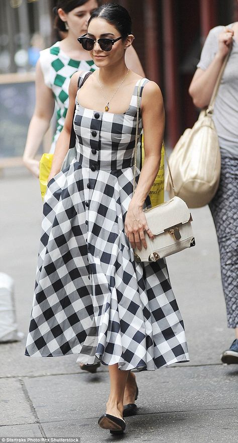 Checkered Maxi Dress, Black And White Check Dress Outfit, Checks Dresses For Women, Black & White Dress, Check Frock Designs For Women, Checkered Dress Outfit Summer, Summer Dress Outfits Black Women, Checked Dresses For Women, Check Design Dress