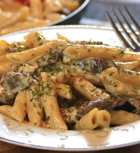 Creamy Steak Penne Pasta - Cook n' Share Pasta With Steak, Creamy Steak, Penne Pasta Recipe, Beef Pasta Recipes, Penne Pasta Recipes, Steak Pasta, Beef Pasta, Pasta Dinner Recipes, Steak Recipe