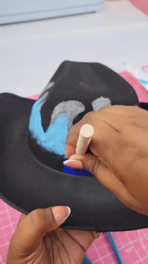 I made this copy of Beyonce’s flame hat. Come along and DIY Beyonce's blue flame hat with me. Black Diy Cowboy Hat, Diy Cowgirl Hat, Diy Cowboy Hats, Ombre At Home, Best Cowboy Hats, Beyonce Show, Black Cowgirl, Blue Flame, Flame Design