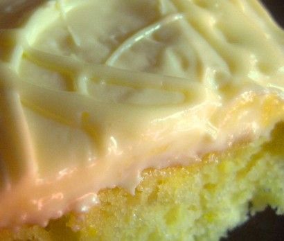 Lemon Cake Icing, Lemon Drop Cake, Drop Cake, Lemon Frosting, Think Food, Cake Mix Recipes, Cake Icing, Lemon Desserts, Lemon Recipes