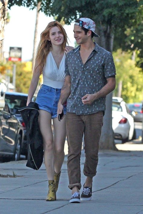 Vans Summer Outfit Men, Vans Summer Outfit, Mckenzie Foy, Taller Girlfriend, Couple Streetwear, Beck Oliver, La Outfits, Skate Man, Trendy Boy Outfits