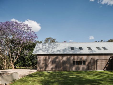 Shed Turned House, Houses In Australia, Livable Sheds, Shed House, Shed Home, Shed Homes, Modern Barn, Barn Style, Private Room