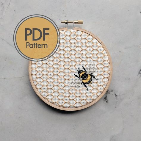 Geometric Cross Stitch, Humble Bee, Small Cross Stitch, Types Of Stitches, Modern Cross Stitch Patterns, Back Stitch, Embroidery Inspiration, Modern Cross Stitch, Cross Stitch Kit