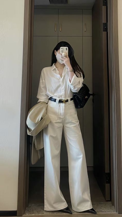 Business Formals For Women Classy, White Shirt And Trousers For Women, Korean Working Outfit, White Smart Casual Outfit Women, Casual Outfits White Pants, Styling Work Outfits, Elegant Classy Outfits Aesthetic, Worst Day Of My Life, Elegance Dress