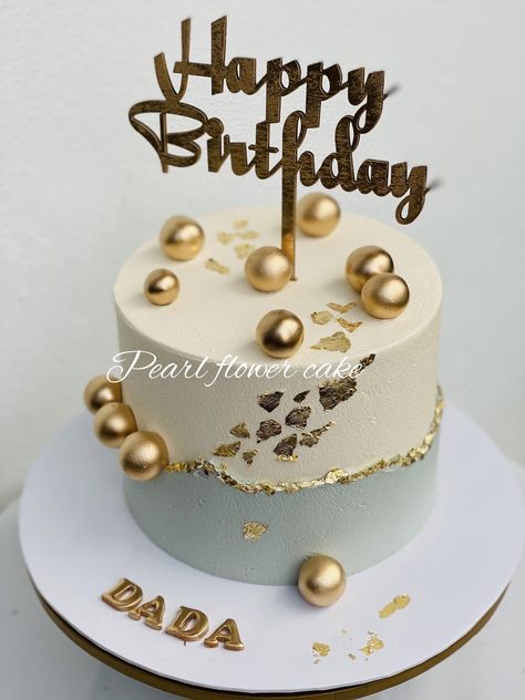 Birthday Cake Theme For Men, Cake For Male Friend, Butter Cream Cake Design For Men, White Cake For Men, Modern Cake Designs For Men, Birthday Cakes For Men Unique, Birthday Cake Design For Men, Cake Designs Birthday For Men, Men Cakes Birthday