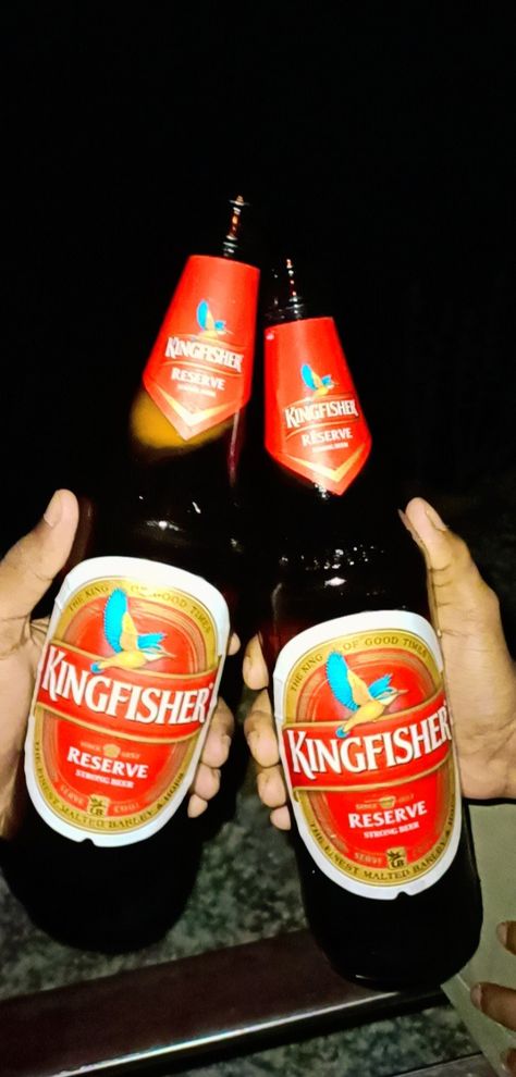 Beer Real Pic, Beer Party Snapchat, Beer In Hand Snapchat, Kingfisher Beer Snapchat Story, Beer Snaps Snapchat, Fake Beer Snaps, Kingfisher Beer Snap, Beer Pics Snapchat, Beer Bottle Snap