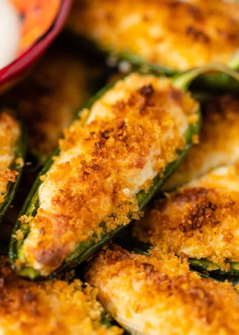 Popper Recipes, Vegan Jalapeno Poppers, Jalapeno Popper Recipes, Chile Jalapeño, Princess Pinky Girl, Jalapeño Poppers, Pinky Girl, Poppers Recipe, Jalapeno Recipes