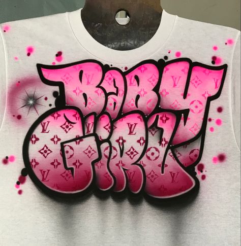 Airbrush Clothing, Airbrush Projects, Airbrush Clothes, City Fits, Rug Embroidery, Airbrush Design, Airbrush Ideas, Airbrush Shirts, Beautiful Graffiti