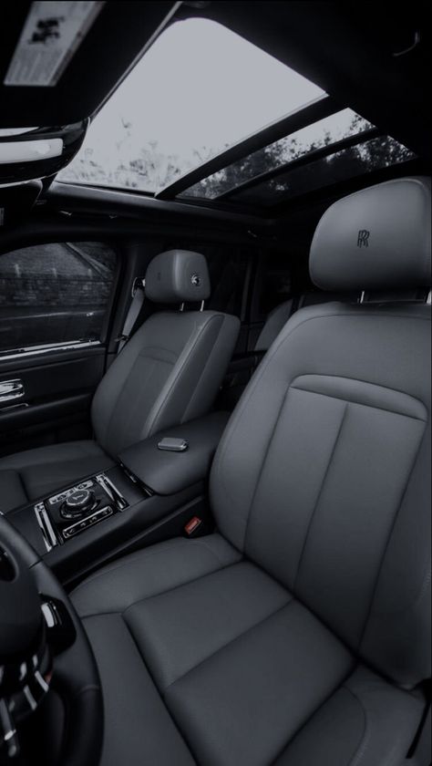 Aesthetic Car Inside, Aesthetic Car Decor, Interior Car Decor, Range Rover White, Rolls Royce Interior, Range Rover Interior, Range Rover Black, Luxury Cars Range Rover, Rich Cars