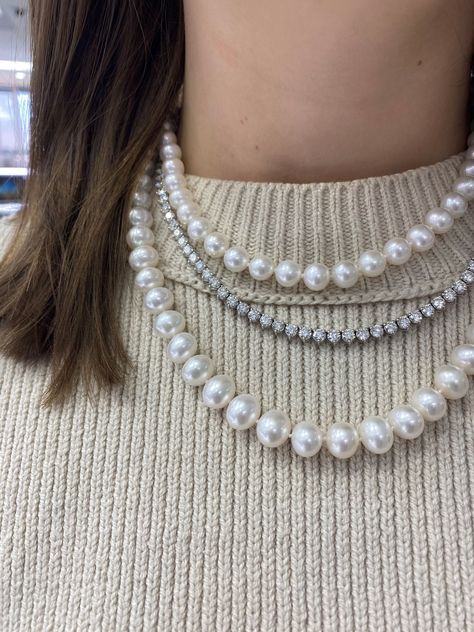 Pearls, pearl, pearls! Shop a huge selection of classic pearl necklaces, bracelets, earrings online or in stores. Pearl Necklace Outfit Classic, Pearl Necklace Outfit, Classic Pearl Necklace, Necklace Outfit, Pearl Fashion, Wear Pearls, Pearl And Diamond Necklace, Winter Closet, Jewelry Photoshoot