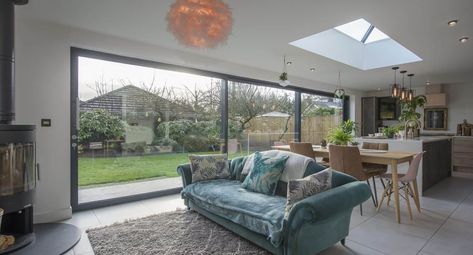 Case Studies: Fixed Up 60's Bungalow | Express Bi-Folds Side Extension Ideas, Rear Extension Ideas, Bungalow Extension, Bungalow Conversion, Dormer Bungalow, Bungalow Extensions, Modern Bungalow Exterior, House Extension Plans, Aluminium Sliding Doors