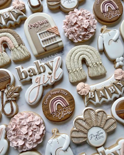 Jessica | 🌈Okay- I LOVE this set! I have been waiting for a boho rainbow baby shower order for years, literally years — and this theme did not… | Instagram Wood Grain Cookies, Boho Themed Party, Gender Reveal Cookies, Cookie Decorating Party, Baby Shower Treats, Royal Icing Recipe, Nature Baby Shower