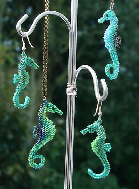 About - Ruth Kiel 3D bead artist Beaded Sea Animals, 3d Seed Bead Patterns Free, Seed Bead Animals Tutorials, 3d Beaded Patterns, Beaded Animals Tutorial Free Pattern, Seed Bead Animals Patterns, 3d Beaded Animals, Seed Bead Animals, Seed Bead Ideas