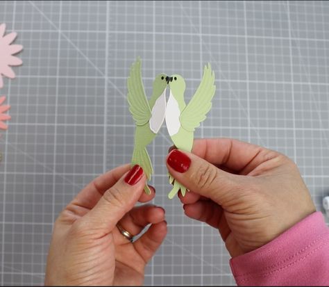 Spellbinders Pop-Up Hummingbird Tutorial - Bibi Cameron Bibi Cameron, Pop Up Card Templates, Paper Pop, Pop Up Box Cards, Cardmaking And Papercraft, Interactive Cards, Cricut Cards, Pop Up Book, Happy Birthday Gifts