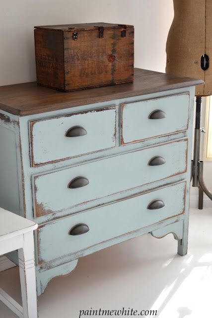 Blue Dresser, Shabby Chic Dresser, Salalah, Furniture Rehab, Dresser Makeover, Distressed Furniture, Coastal Blue, Chalk Paint Furniture, Refurbished Furniture