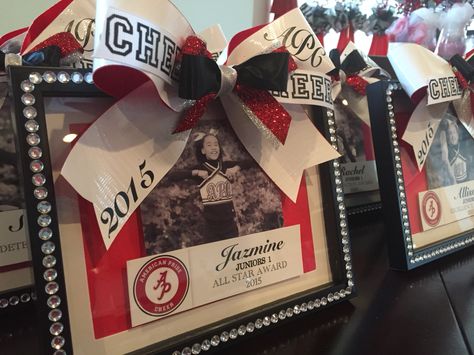 Cheer Keepsake Ideas, Cheer Coach End Of Season Gift, Cheerleading Awards, Cheer Picture Frames Diy, Cheer Gifts End Of Season, Cheer Banquet Awards, End Of Season Cheer Party Ideas, Cheer Crafts Diy, Cheer Awards