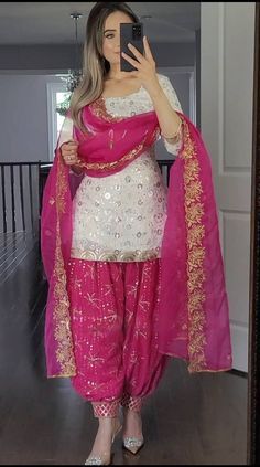 Pink Patiala Suit, Dhoti Salwar Suits, Dhoti Salwar, Suit Indian, Patiyala Dress, Patiyala Suit, Suit White, Salwar Designs, Patiala Suit