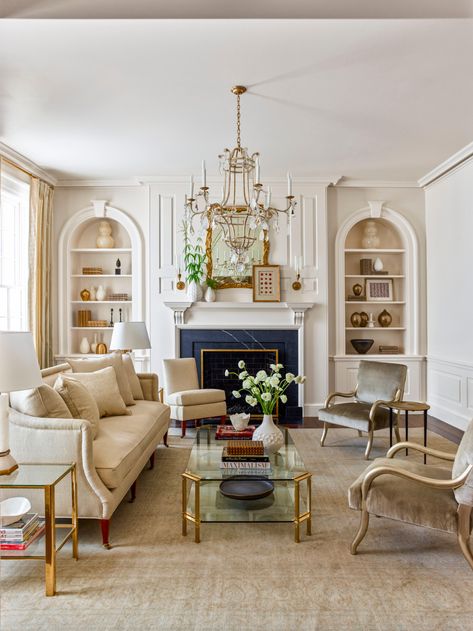 sitting-room-neutral-tones-chandelier-AQ770GFZqG6B-O-g5OjLrN Palm Springs Home Interior, John Saladino, Traditional Home Magazine, Palm Springs Home, Cream Living Rooms, Design Salon, Neutral Interiors, Cozy Fireplace, White Rooms