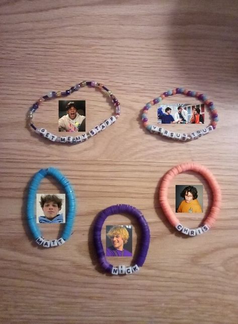 Sandlot Bracelet Ideas, Sturniolo Triplets Inspired Bracelets, Seed Bead Jewelry Aesthetic, Tv Show Bracelet Ideas, Bracelet Ideas Clay Beads Y2k, Friend Group Bracelet Ideas, Matt Sturniolo Bracelet, Chris Sturniolo Bracelet, Duo Bracelet Ideas