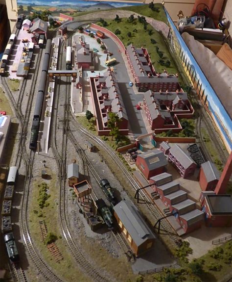 5 Exceptional 3x6 N Scale Layouts - Model Train Books Train Diorama, Train Table Layout, N Scale Train Layout, N Scale Layouts, Ho Train Layouts, Model Train Table, Ho Scale Train Layout, N Scale Model Trains, Ho Model Trains