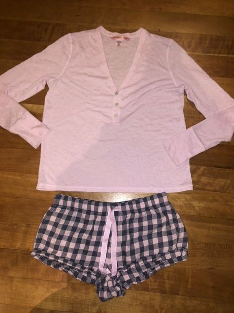 Victorias Secret Pajama, Pajamas Aesthetic, Cute Pjs, Cute Sleepwear, Cute Pajama Sets, Lazy Day Outfits, Cute Pajamas, 2000s Fashion, Dream Clothes