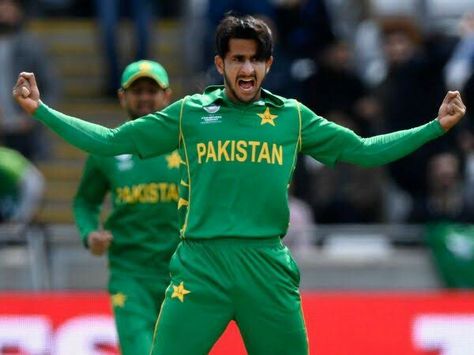 Hassan Ali, Peshawar Zalmi, Cricket Lover, Cricket In India, India Cricket Team, Pakistan Cricket Team, Happy Man, Pakistan Cricket, Team Player