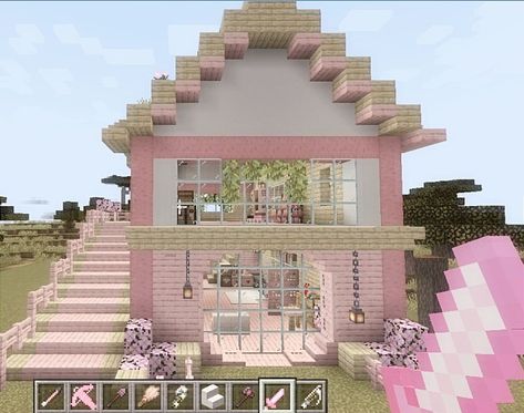 Small Pink House Minecraft, Mincraft Idea Houses Coquette, Minecraft Pink House Ideas, Coquette Minecraft House, Kawaii Minecraft Houses, Minecraft Houses Pink, Girly Minecraft Houses, Cute Pink Minecraft House, Minecraft Pink House