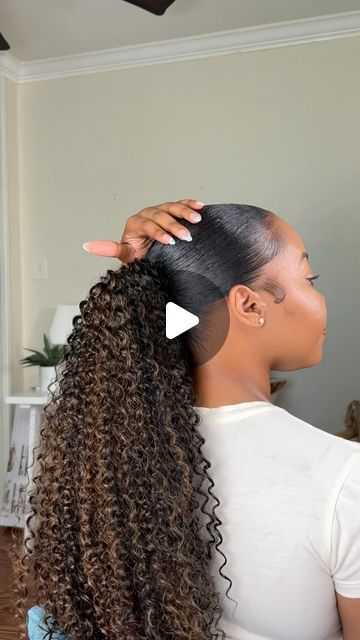 Kinzey Rae on Instagram: "You can never go wrong with a sleek ponytail! Using the Instant Glitz Spiral Curl 20 ponytail from @love_samsbeauty 😍 #sleekponytail #sleekponytailtutorial #sleekpony #samsbeauty #drawstringponytail" Ponytail With Curly Hair Weave, Sleek Ponytail For Curly Hair, Ponytail Weave Curly, Pony Extension Ponytail Hairstyles, Long Curly Ponytail Hairstyles, Slick Wavy Ponytail, Slick Ponytail Curly Hair, Invisible Side Pony, Ponytail With Curly Hair