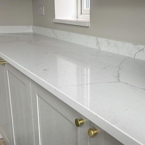 Avalanche soft white quartz with faint grey veining Kitchen Worktops Quartz, White Kitchen Worktop Ideas, Kitchen Ideas Quartz Countertops, Quartz Worktop Kitchen, White Quartz Worktop, White Worktop Kitchen, White And Grey Quartz Countertops, White Shaker Kitchen Ideas, Kitchen Worktop Ideas