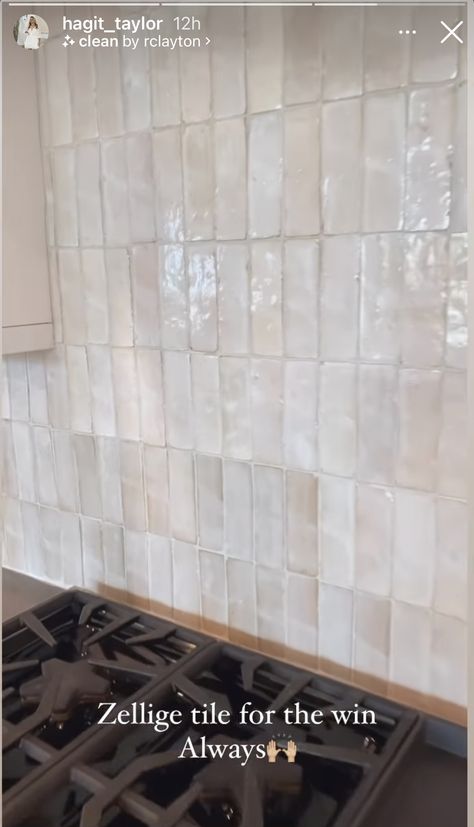 Cream Cabinets Countertop Ideas, Opal Kitchen Backsplash, 4x4 Square Tile Backsplash Kitchen, Cream Zellige Tile Kitchen, Natural Kitchen Backsplash Ideas, Rectangle Backsplash Kitchen, Wall Mounted Ledges Kitchen, Zelig Tiles Backsplash, Zellige Kitchen Tile