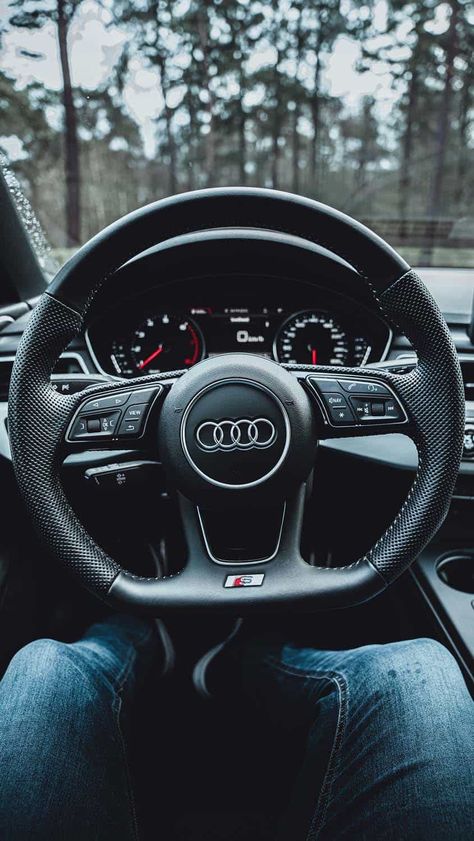 Audi Interior, Luxury Car Garage, Luxury Lifestyle Aesthetic, Luxury Car Interior, Audi Rs3, Audi Rs, Car Features, Audi Tt, Black Car