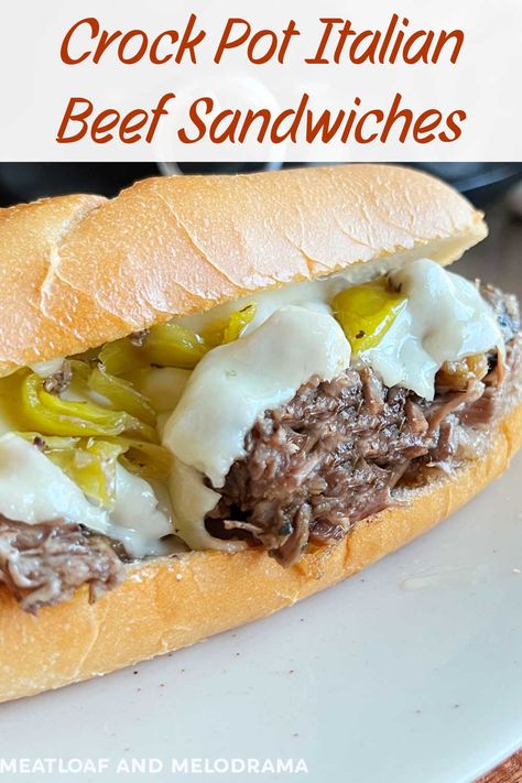 Beef Sandwiches Crock Pot, Crock Pot Italian Beef, Italian Beef Crockpot, Crock Pot Italian, Italian Beef Recipes, Hot Beef Sandwiches, Crockpot Lunch, Beef Sandwich Recipes, Slow Cooker Italian Beef