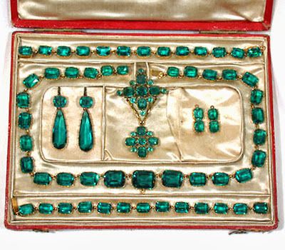 Paste Jewelry, Georgian Jewelry, Historical Jewellery, Royal Jewels, Royal Jewelry, Crown Jewels, Victorian Jewelry, Emerald Jewelry, Vintage Jewels