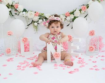 Baby's first birthday party decor | Etsy Baby Birthday Photoshoot, 1st Birthday Girl Decorations, Birthday Props, First Birthday Photo, Party Fotos, 1st Birthday Photoshoot, First Birthday Pictures, Baby's First Birthday, 1st Birthday Cake Smash