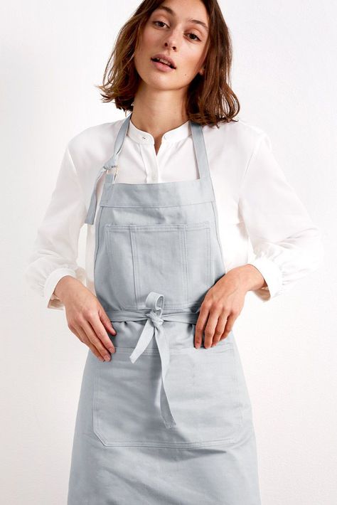 Bakery Clothes Style, Chef Uniform Women, Corporate Uniform Design, Womens Uniform, Cooking Clothes, Made In Home, Waitress Uniform, Grey Apron, Allied Health