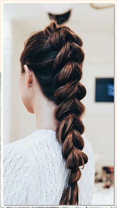 Looking for some winter hair inspiration? Check out these 6 stunning winter hair braids ideas that will give you a chic and cozy look. From intricate fishtail braids to elegant crown braids, these styles are perfect for the cold season. Stay stylish and warm with these winter hair braids! Hair Braids Ideas, Braided Bangs Hairstyles, Slow Hair Growth, Braids Ideas, Stylish Hairstyles, Peinados Recogidos, Cool Braid Hairstyles, Cool Braids, Hairstyles For Curly Hair