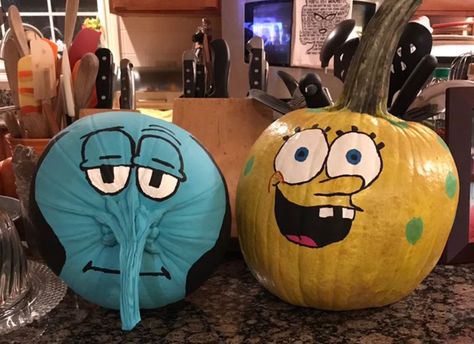 Spongebob and Squidward painted pumpkins Spongebob Pumpkin Painting, Squidward Pumpkin, Spongebob Pumpkin, Spongebob And Squidward, Pumpkin Activity, Pumpkin Designs Painted, Disney Pumpkin Painting, Funny Pumpkin Carvings, Disney Painting