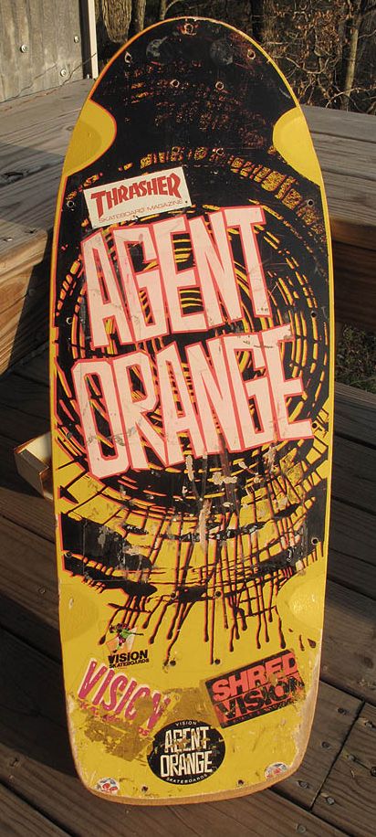 [Vision Agent Orange deck. ] These guys put on a great show! Vision Skateboards, Skate Graphics, Skateboard Vintage, Classic Skateboard, Skateboard Pictures, Old School Skateboards, Skate Punk, Skateboard Art Design, Skate Photos