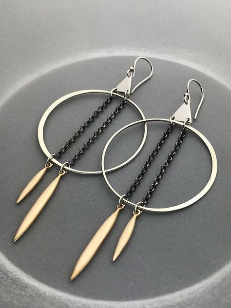 Quill Earrings, Do It Yourself Decoration, Hammered Hoop Earrings, Handmade Jewelry Bracelets, Tiffany Jewelry, Earrings Inspiration, Handmade Jewelry Diy, Crystal Stud Earrings, Oxidized Silver