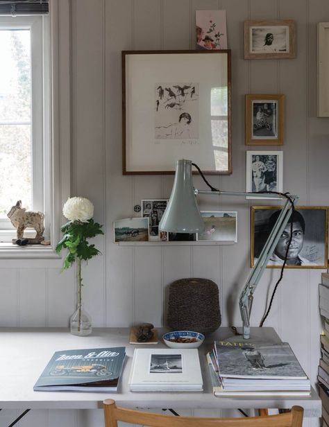 Cornforth White Farrow & Ball | Natalie Gisborne Looking for a gorgeous warm grey? Get Cornfortn white on your wishlist, and three free schemes! #cornforthwhite #cornforthwhitefarrowandball #cornforthwhitelivingroom #farrowandball #cornforthwhitebedroom #cornforthwhitekitchen Cornforth White Farrow And Ball, Cornforth White Living Room, Painted Floorboards, Farrow Bal, Free Wallpaper Samples, Cornforth White, Purbeck Stone, Home Office Inspiration, Colour Consultant