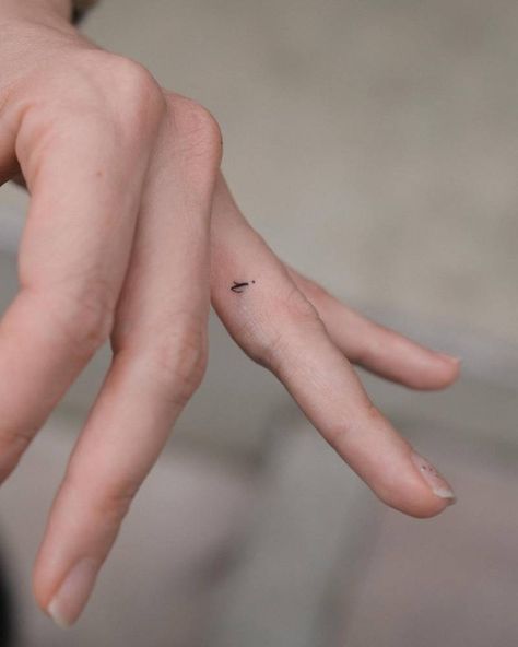 Tiny letter "i" tattoo located on the finger. I Initial Tattoo, Finger Tattoo Initial, Letter I Tattoo, Community Tattoo, International Tattoo, Tattoo Finger, Ring Finger Tattoos, 3 Tattoo, Initial Tattoo