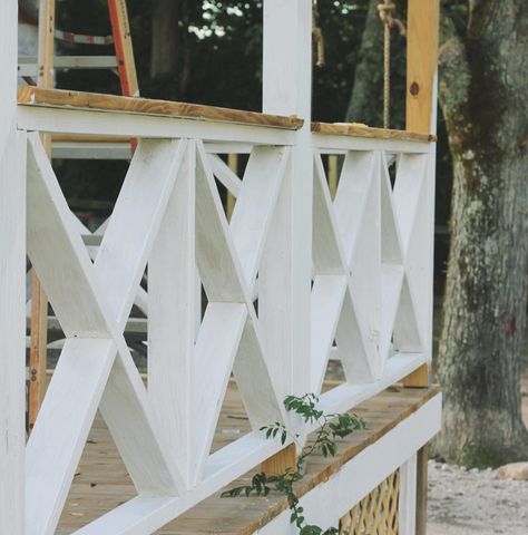 Painting ✖️ porch rails has got me like I can see the finish line...then it's on to staining. Lawd. Have. Mercy. #porch #barn #porchlife #project #diy #home #paintingismylife #whitepaint #farm #countrylife #farmhouse #c1934 2x4 Railing Ideas, Deck Bracing, Composite Porch, Porch Railing Ideas, Porch Handrails, Porch Rails, Front Porch Railings, Deck Skirting, Deck Railing Ideas