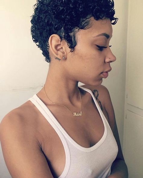 Pinterest @teethegeneral Coily Short Hair, Hair Curt, Short Hair Black Women, Short Natural Curly Hair, Curly Pixie Hairstyles, Hair Black Women, Twa Hairstyles, Tapered Natural Hair, Natural Hair Cuts