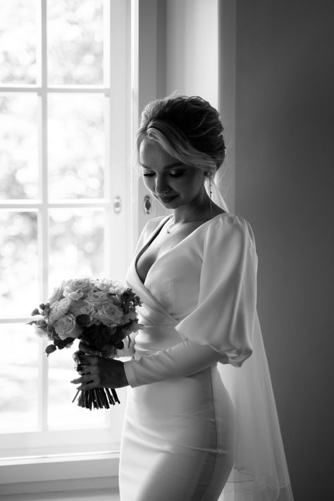 Bride Poses Indoor, Indoor Bride Photography, Studio Wedding Pictures, Bride Hotel Room Photography, Bridal Portraits Indoor Studio, Bride Getting Ready Photoshoot, Bridal Portrait Ideas Indoor, Solo Bride Photos, Indoor Wedding Photoshoot